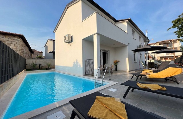 Villa Fiorini near Novigrad