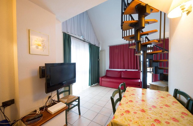 Villa Frejus - TWO-BEDROOM APARTMENT sleeps 6