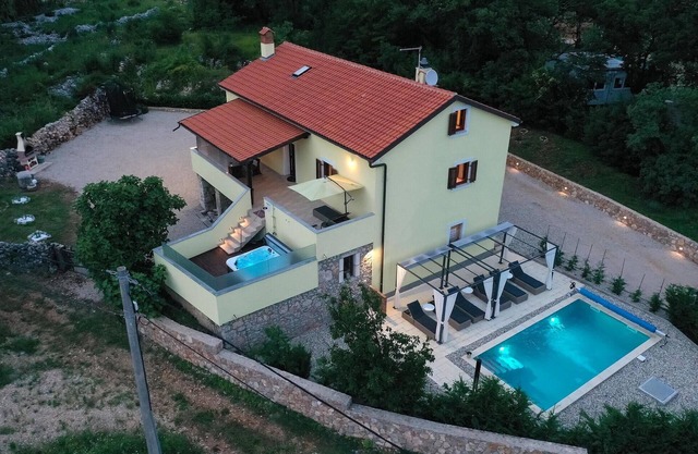 Villa Holiday Home Tos