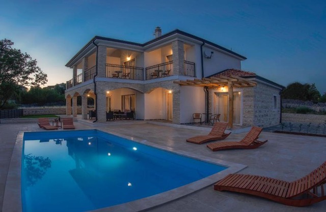 Villa Holiday