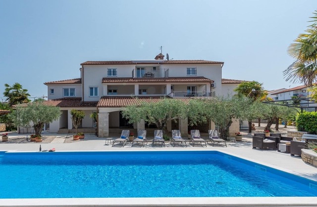 Villa Hope/Two-Bedroom Apartment No.6 with Terrace