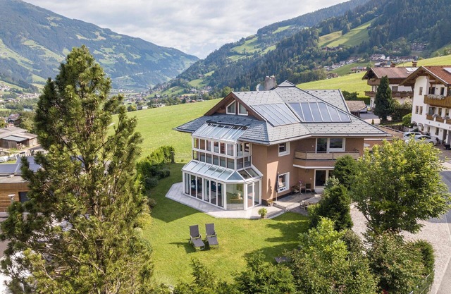 Villa in a magical mountain world in the Zillertal