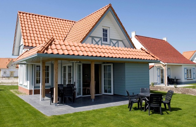 Villa in Cadzand-Bad near North Sea Beach