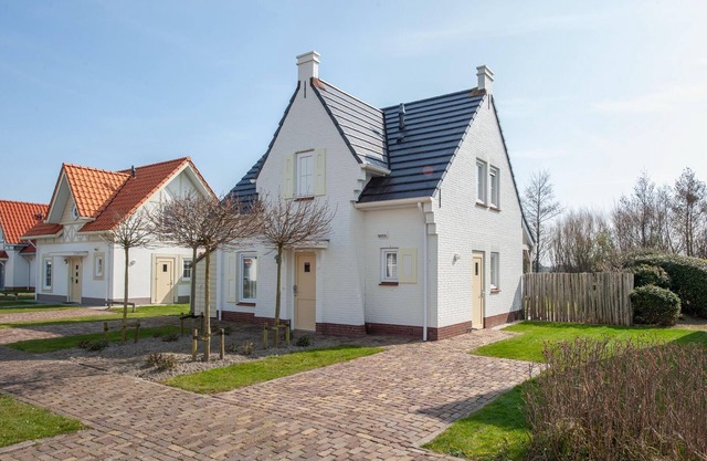 Villa in Cadzand-Bad near North Sea Beach