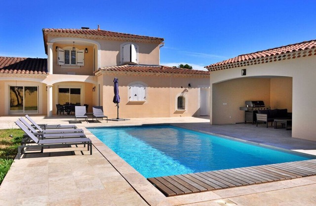 Villa in Provence, 10min from Avignon