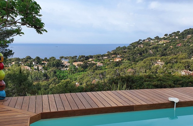 Villa in Hyères near Beach & Pool
