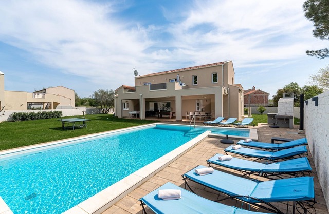 Villa in Istria with Heated Eco Pool