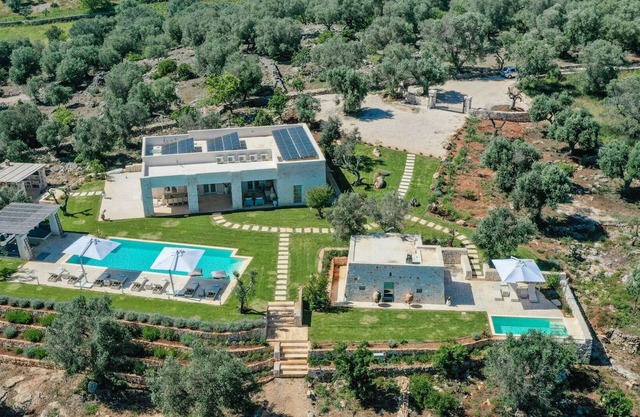 Villa in Ostuni with 10 bedrooms sleeps 24