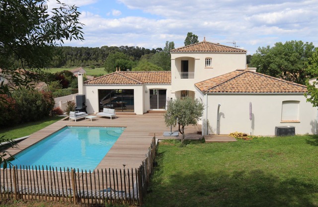 Villa in pine forest, 20 min Montpellier and beaches