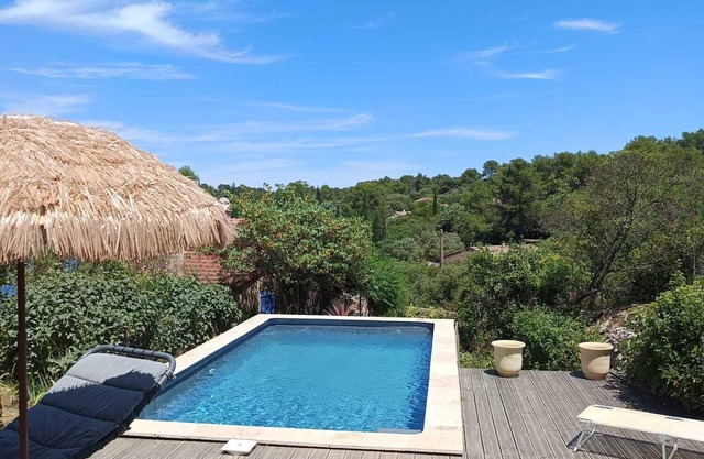 Villa in quiet Garrigue, 5' from the center of Nîmes