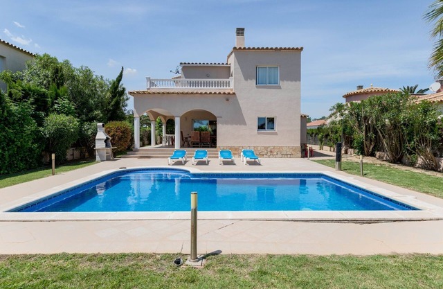 Villa in Sant Pere near Sea Beach and Pool