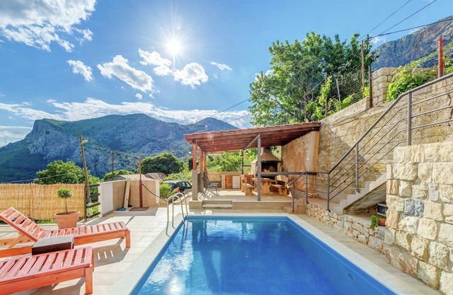 Villa in Solin with Private Pool and Garden
