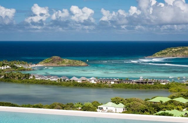 Villa Iris | Ocean View - Located in Magnificent Grand Cul de Sac with Private Pool