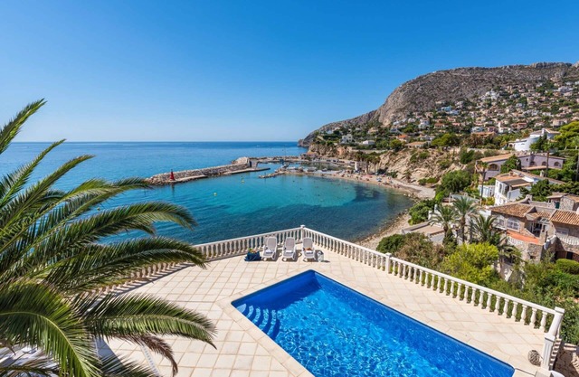 Villa Jaconne - PlusHolidays