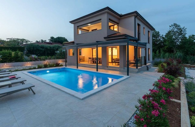 Villa Karina (96739-K1) - Kadumi