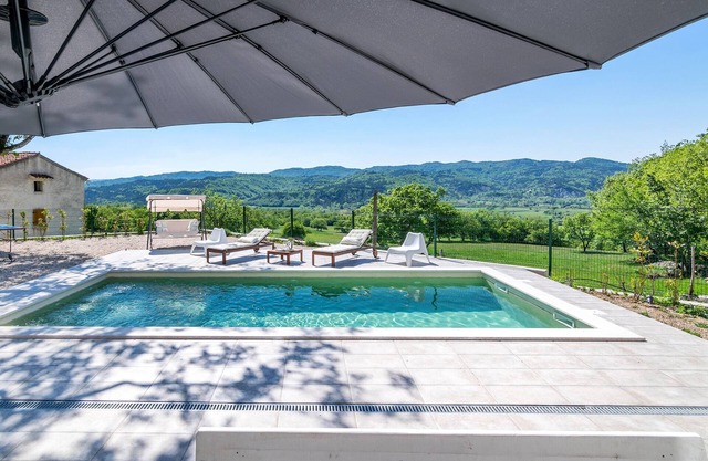 VILLA KURIOZA - ECO STONE VILLA WITH HEATED POOL - IDEAL FOR FAMILY VACATIONS