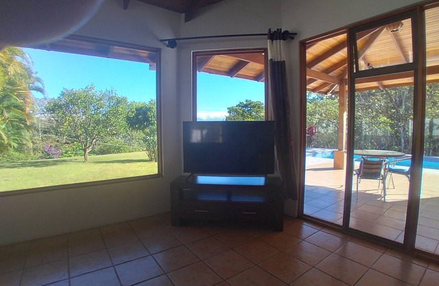 Villa La Jolla with gardens, jungle, pool and valley view - 20 day minimum stay