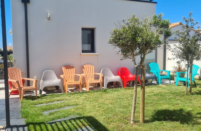 Villa la palmeraie- Jacuzzi, BEACH 200 m walk !