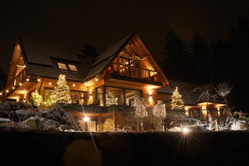 Villa La Roca Garden and Spa