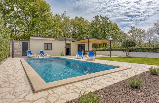 Villa Lana with Private Pool near Poreč