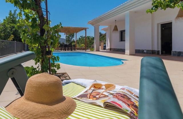 Villa Las Viñas Arenas by Ruralidays