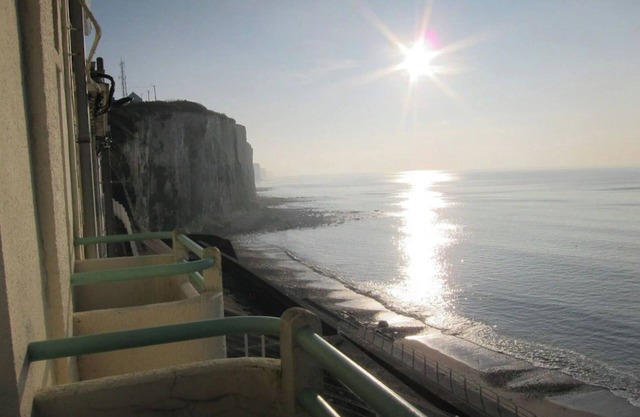 Villa "Le Courlis "panoramic sea view direct beach access