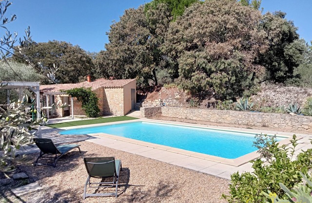 Villa les Hauts de Nîmes between City and Nature