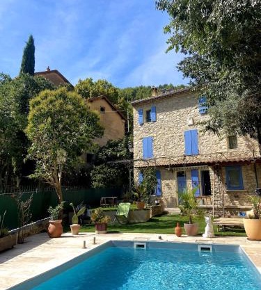Villa les Volets Bleus an authentic house in the heart of the city center