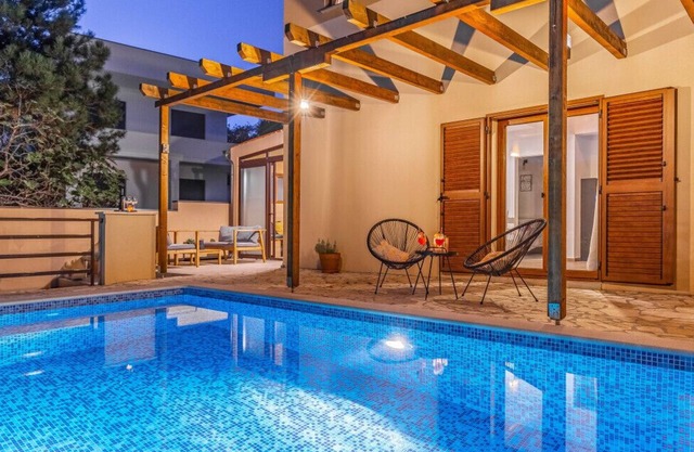 Villa Lona by Villas Guide