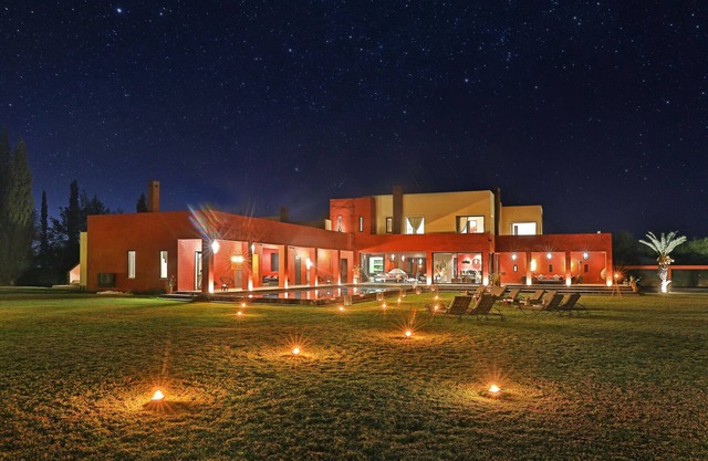 Villa Luxe Marrakech 7 rooms heated swimming pool jaccuzi hammam 30 mn Marrakech