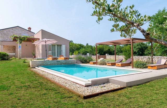 Villa Marten with Fenced Garden and Private Infinity Pool