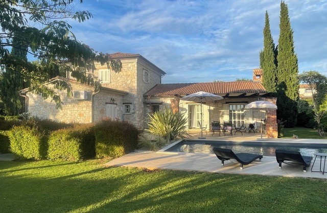 Villa Melissa - Istrian stone house with pool in a very good location