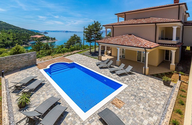 Villa Mia - One Bedroom Apartment with Pool (3 Persons) - Sveti Juraj, Senj