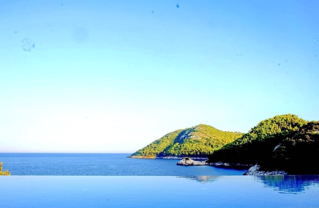 Villa Mirosa-Standard Double Room (2)