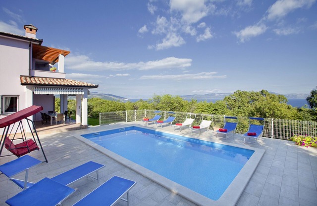 Villa Mirta * private pool, terrace with sea view, free WiFi, 1 km to the sea