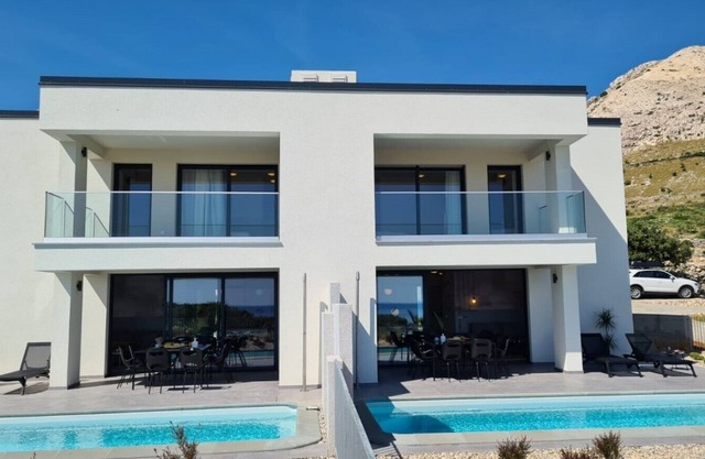 Villa mit Herrlichem Panoramablick, Ruhige Lage, Familienfreundlich, Pool