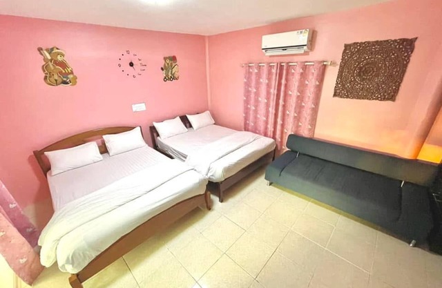 Villa Na WanDe Sattahip วิลล่า ณ วันดี