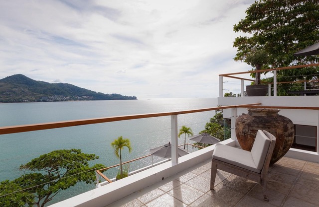 Villa Nevaeh front Ocean