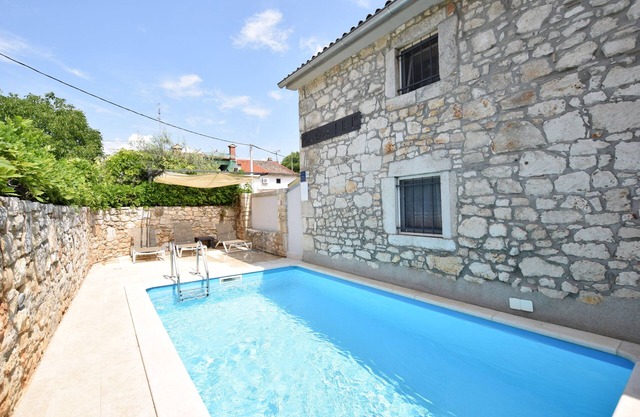 VILLA NINI with fireplace, private pool, barbecue, bike and much more
