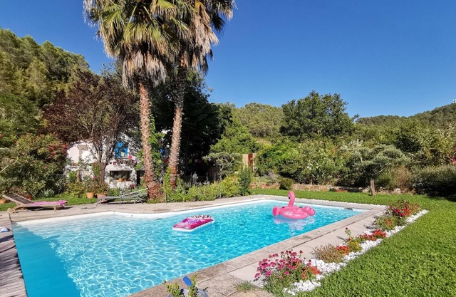 Villa of 220 m2 air-conditioned, secure private swimming pool, garden not overlooked