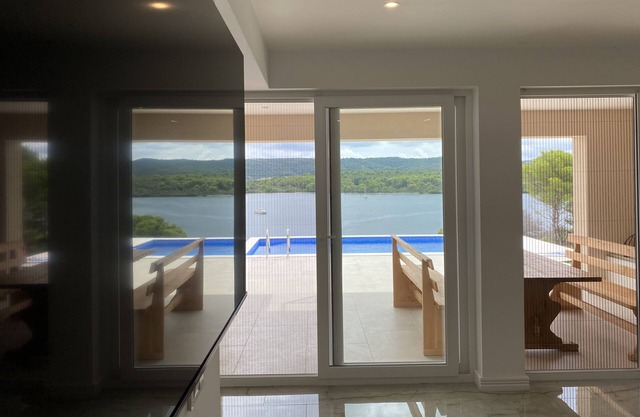 Villa Olea Mare, Veli Rat