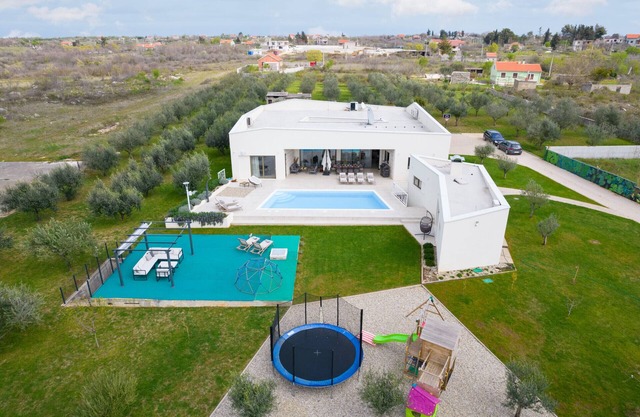 Villa Olive Grove ZadarVillas