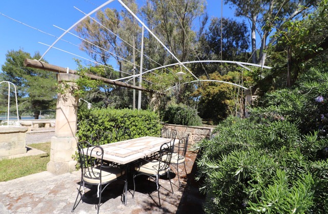 Villa on the Alimini Lakes a stone's throw from the sea