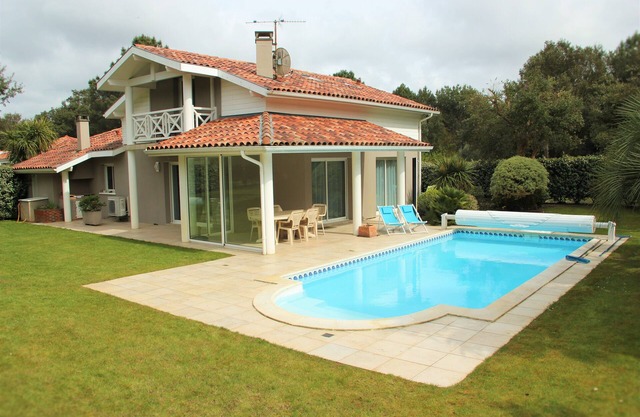 VILLA on the golf - Private swimming pool - Beaches Lake and Ocean - 10min Hossegor