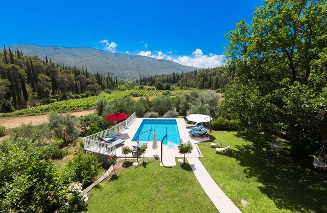 Villa Petra with pool