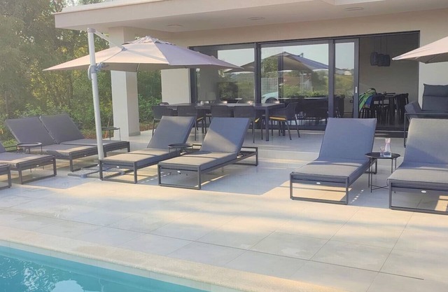 VILLA PINA* Welcome to our wonderful 5 star villa