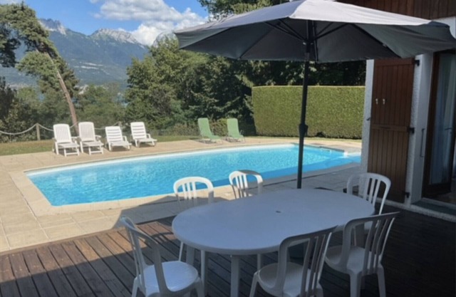 Villa piscine, vue lac et montagne - OG IMMO