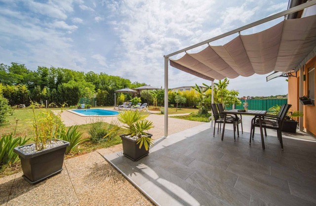 Villa quiet area with pool