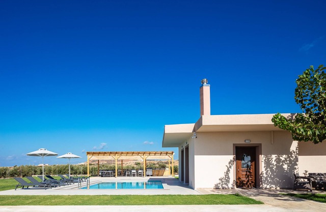 Villa Red Sunset by Estia