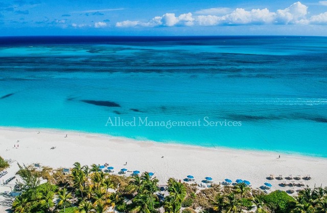 Villa Renaissance Grace Bay